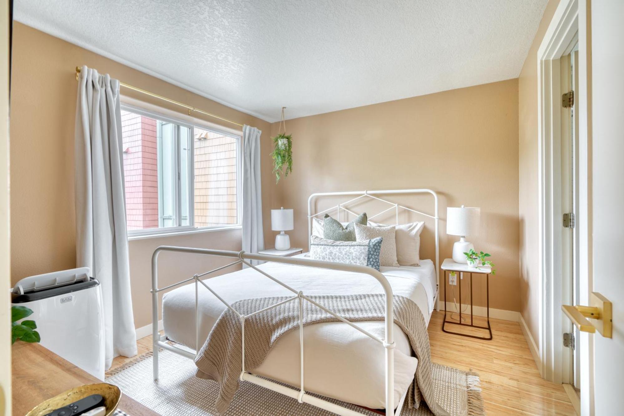 Collection - Adorable Bright 1 Bed Near Ohsu Holiday home