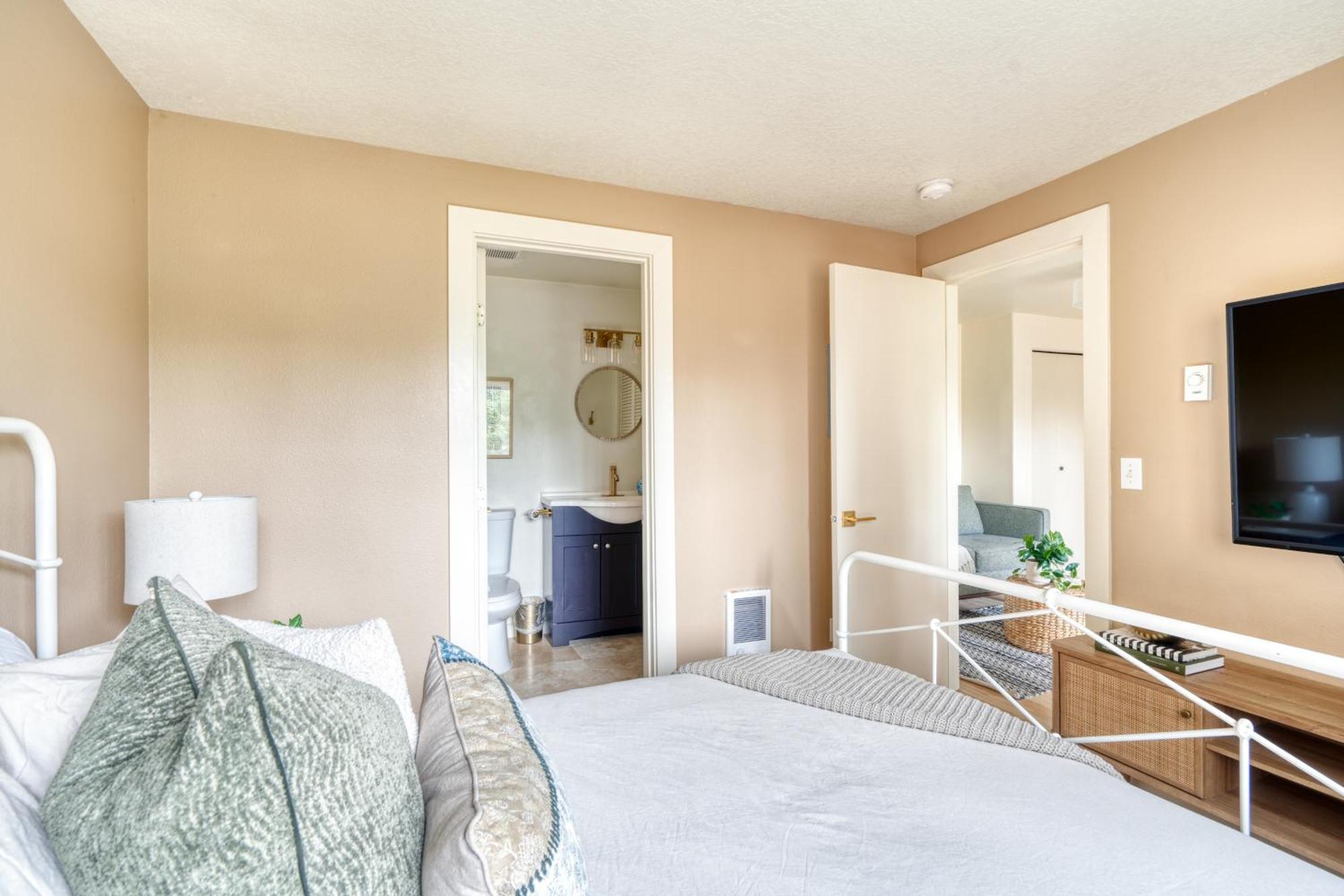 Collection - Adorable Bright 1 Bed Near Ohsu * Portland